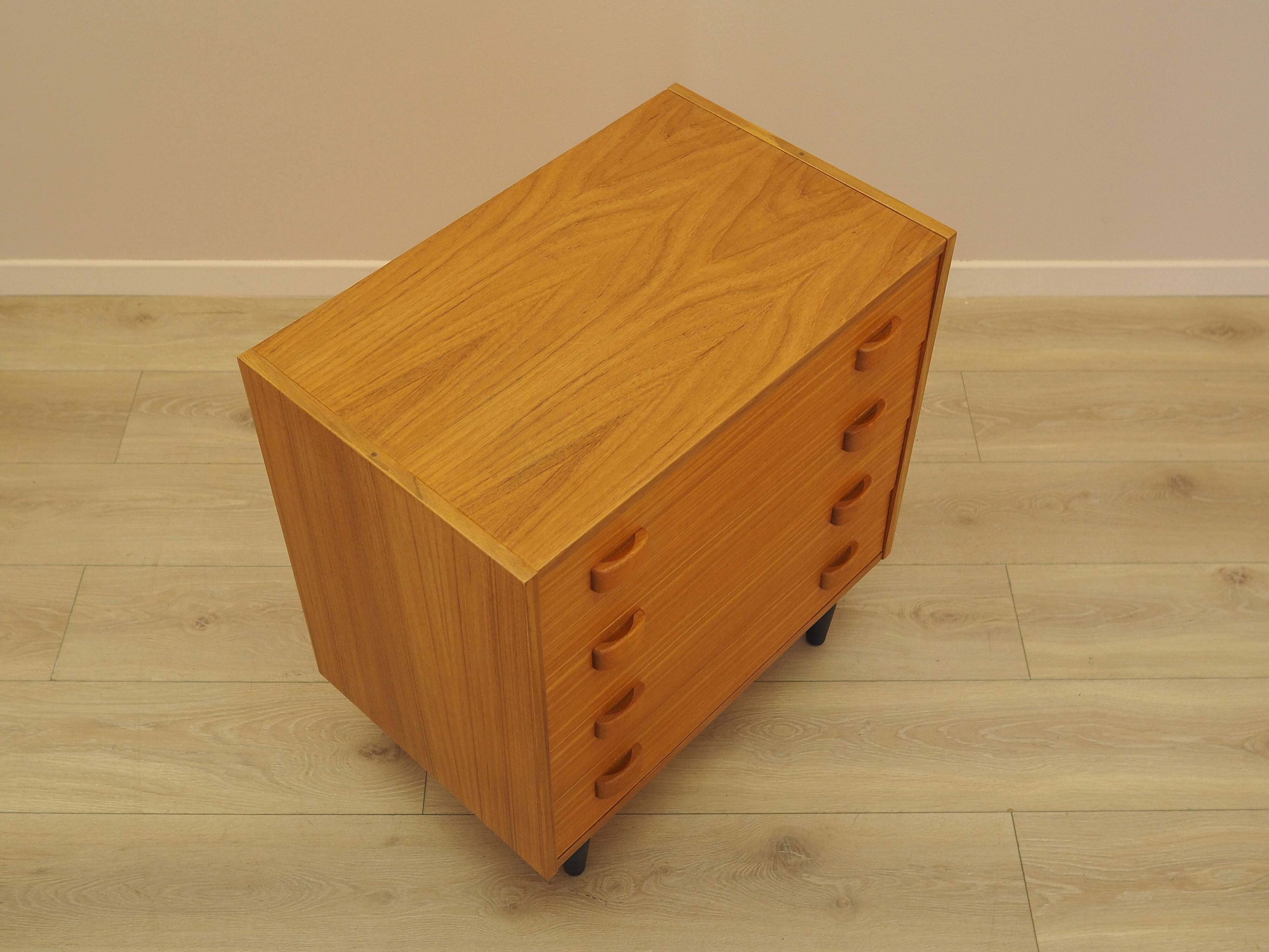 Commode en teck, design danois, années 1960, fabriquée au Danemark