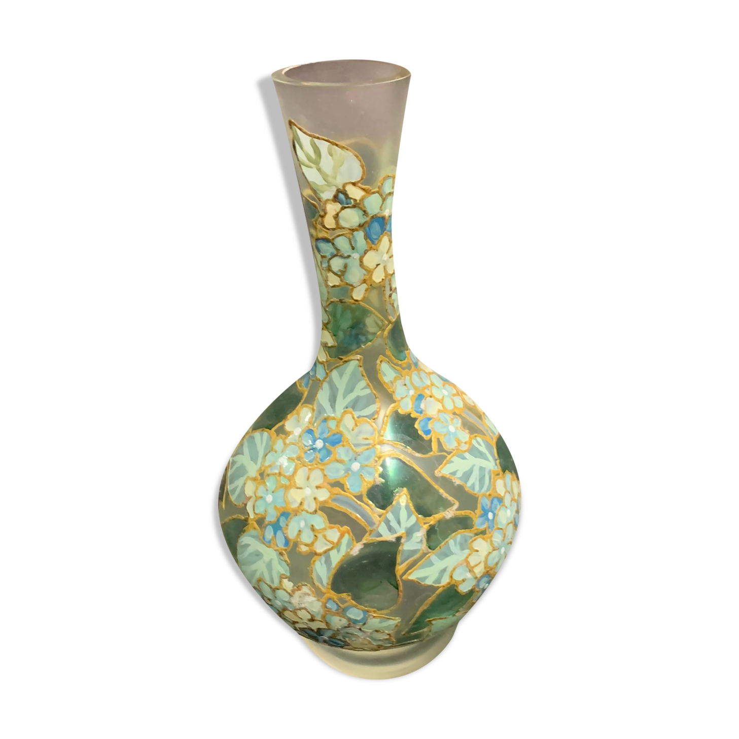 Enamelled carafe