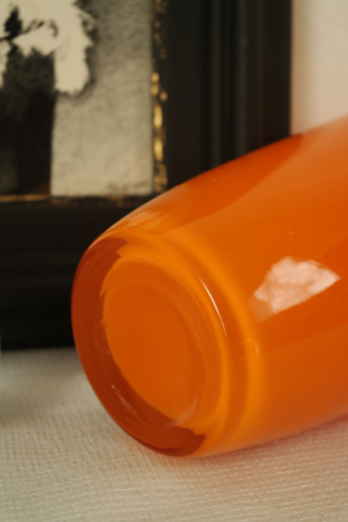 Vase en opaline orange vintage