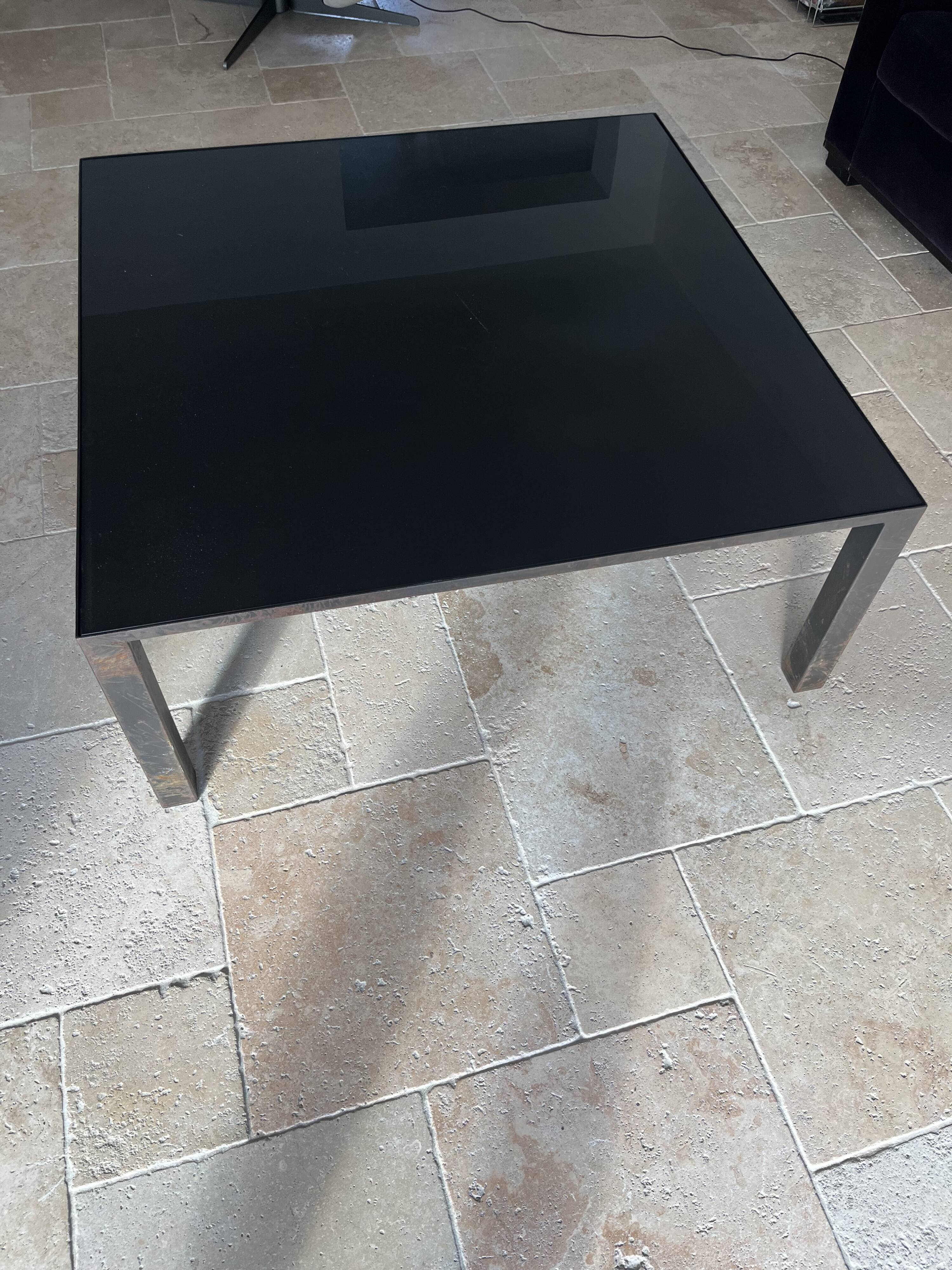 Manolo coffee table by Julie Prisca