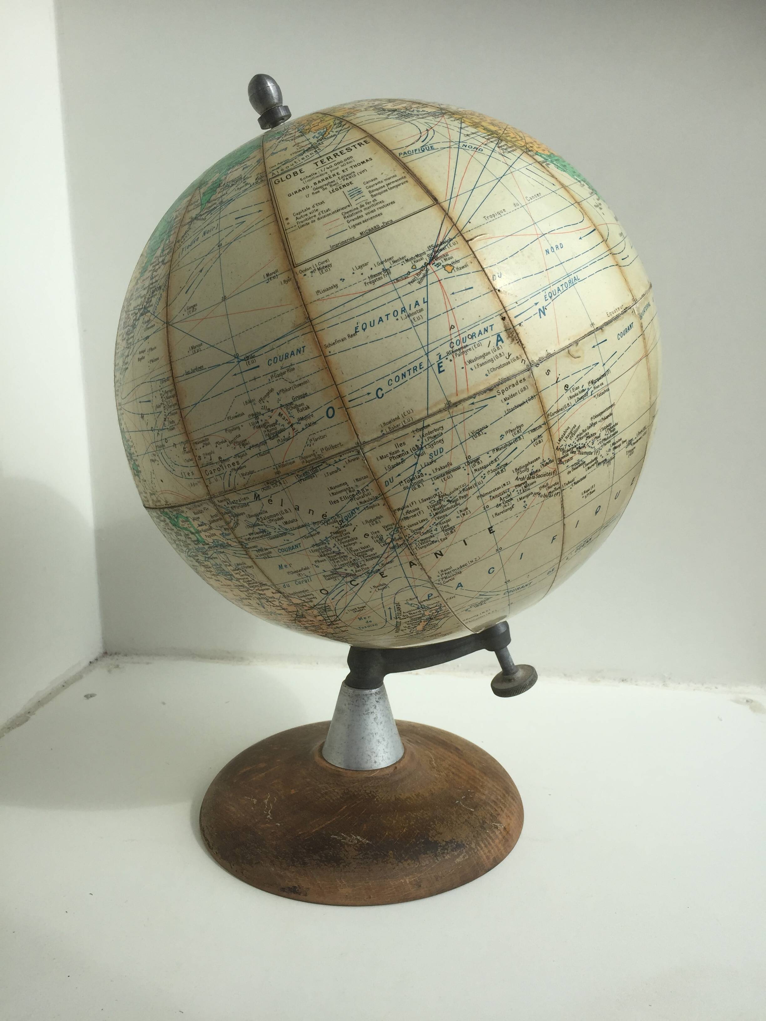 Globe Girard, Barrère and Thomas