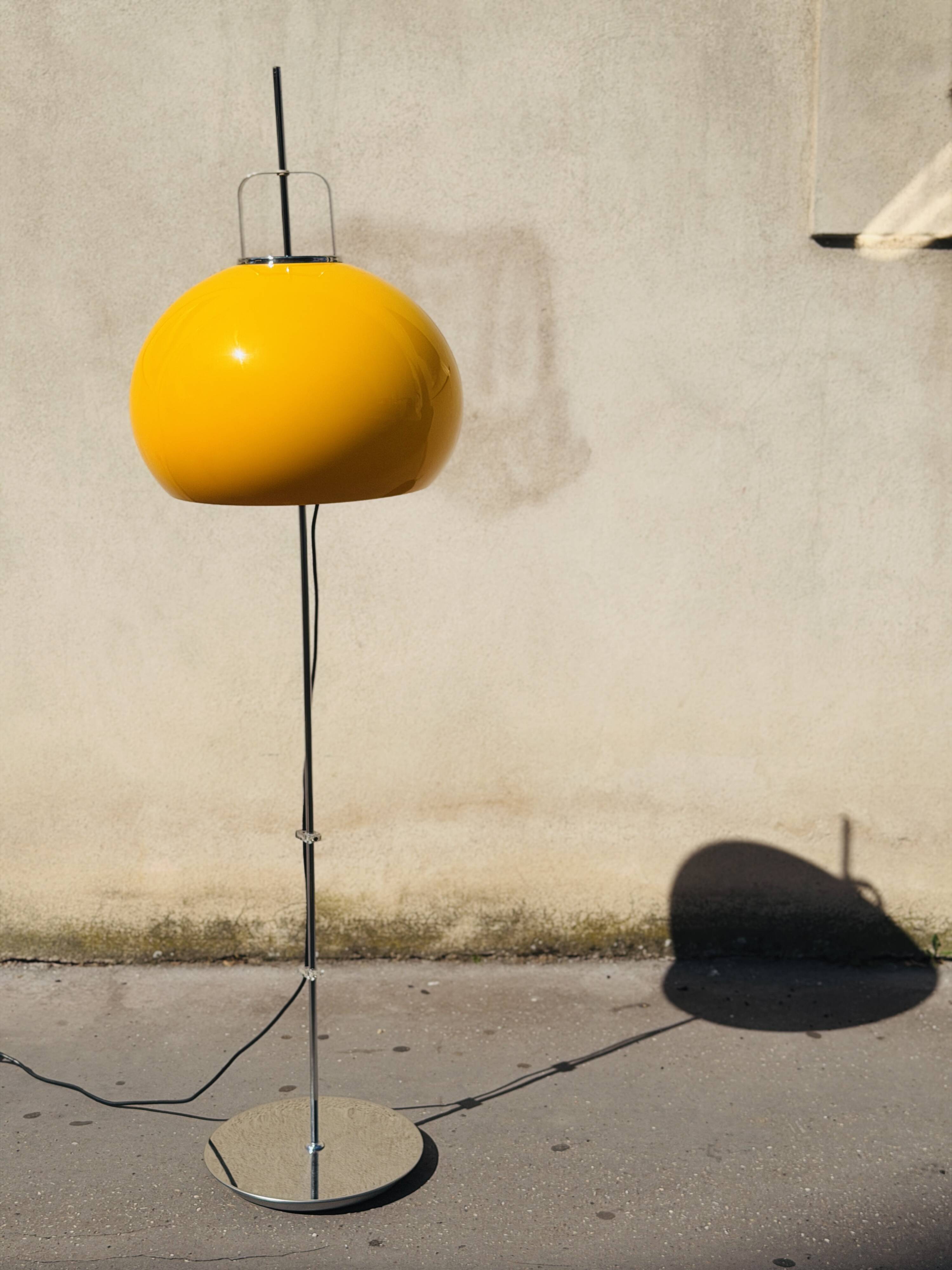 Meblo Floor Lamp – Luigi Massoni for Harvey Guzzini, Italy, 1970