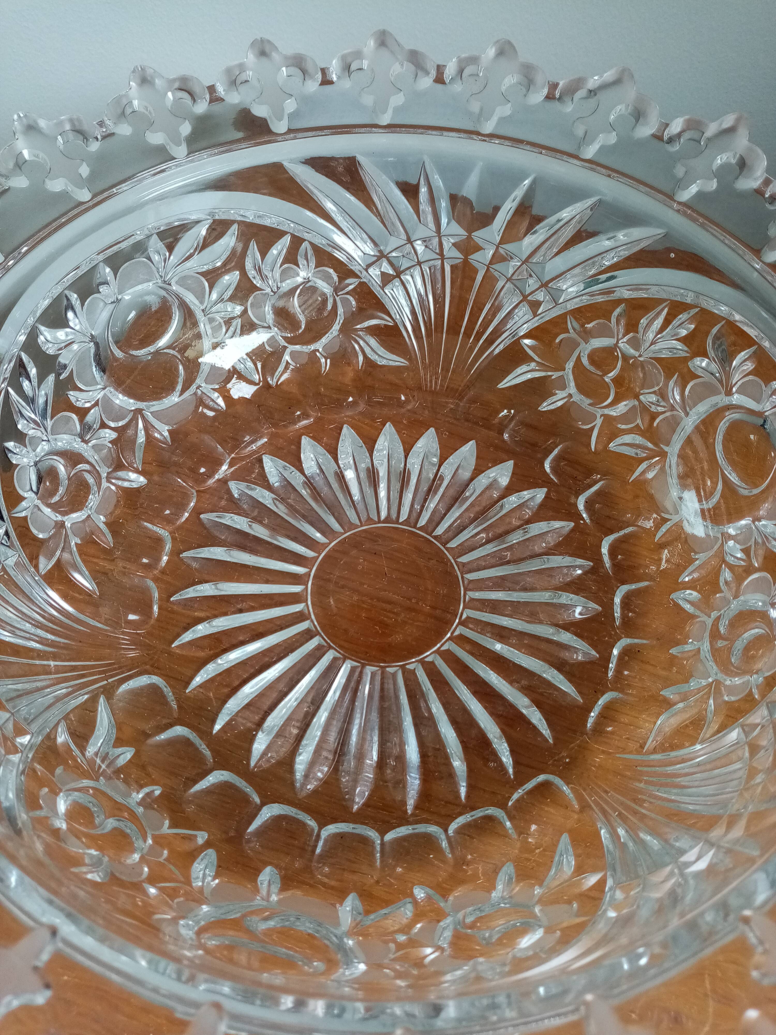 Salad bowl crystal lily flowers