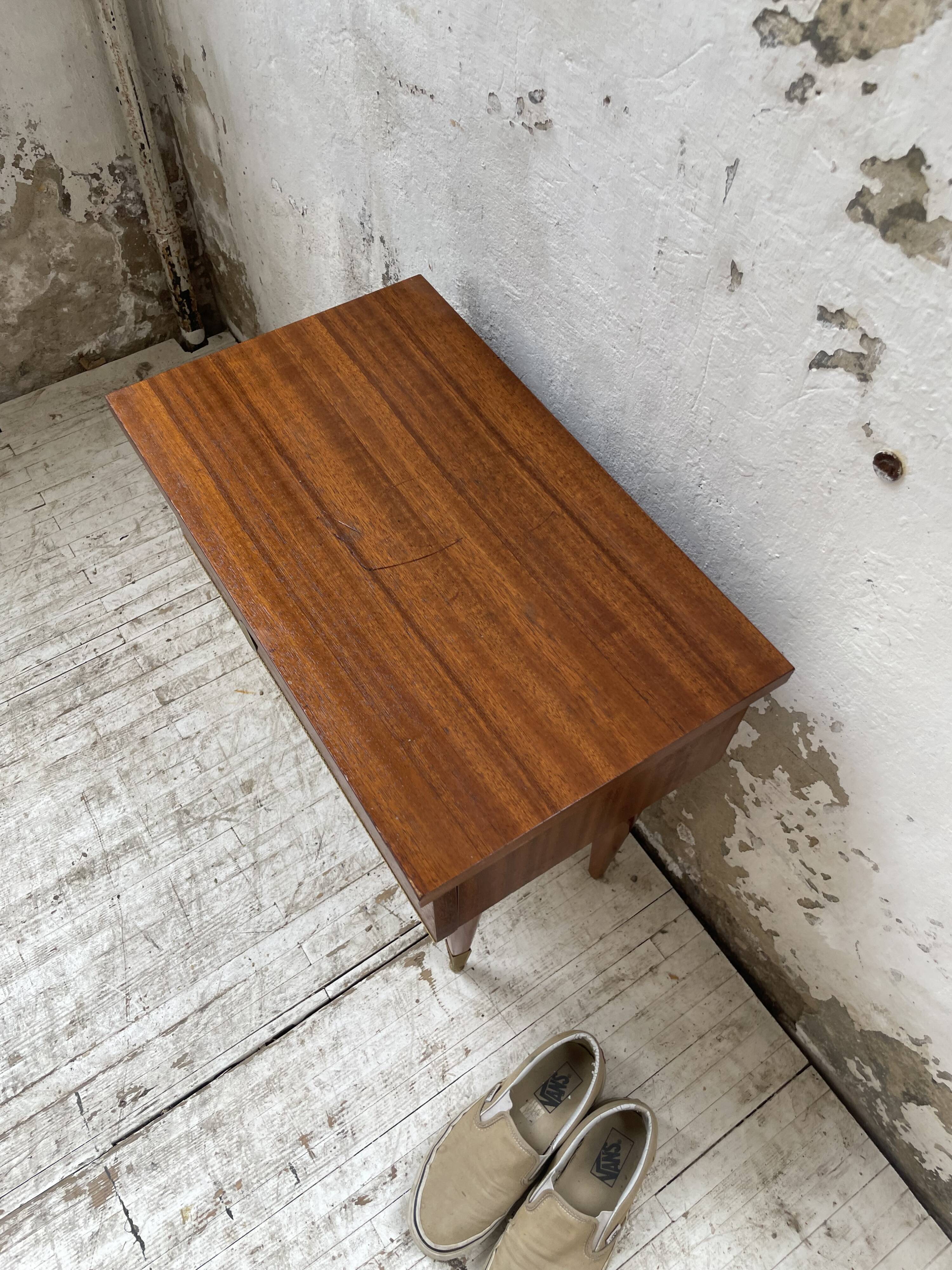 Vintage mahogany veneer bedside table