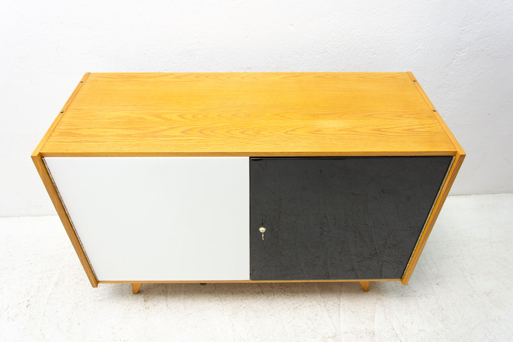 Fully restored mid century sideboard U-450 by Jiří Jiroutek, 1960´s, Czechoslovakia