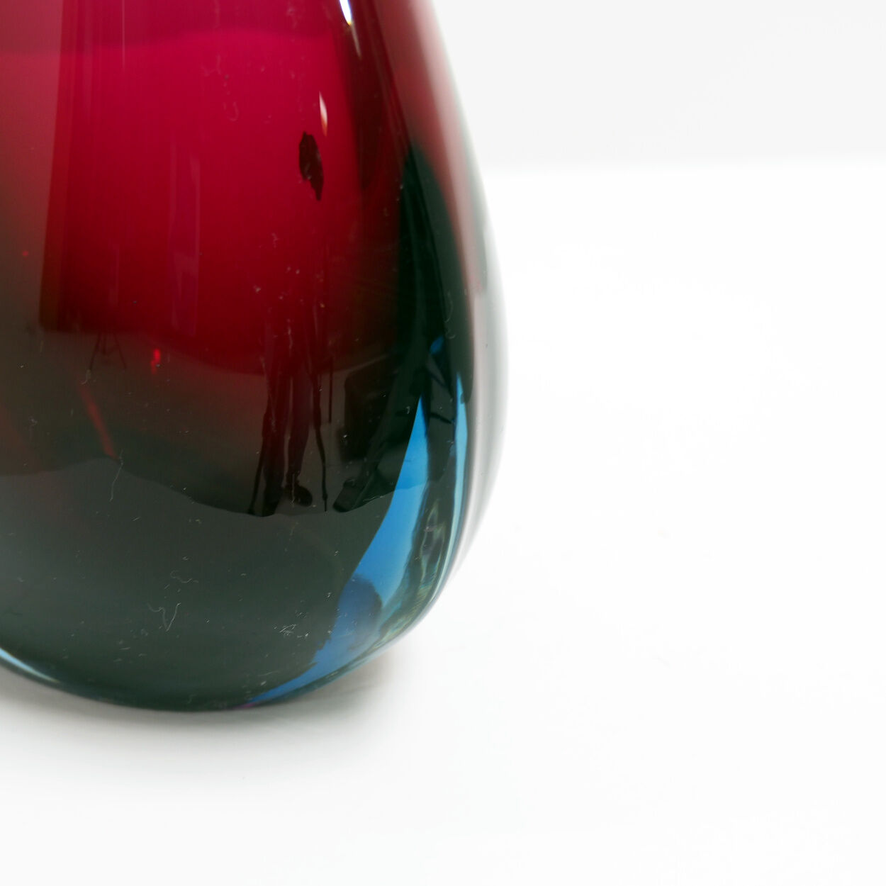 Purple and blue Murano ‘Sommerso’ vase, 1960