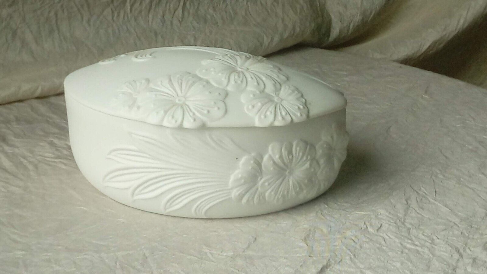 Porcelain candy pot kaiser germany