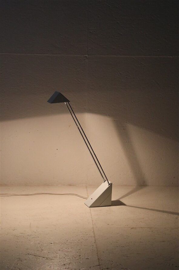 Postmodern desk lamp with telescopic arm / 1980s