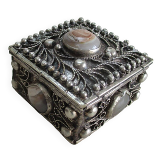 Watermarked silver metal box decorated with agates.