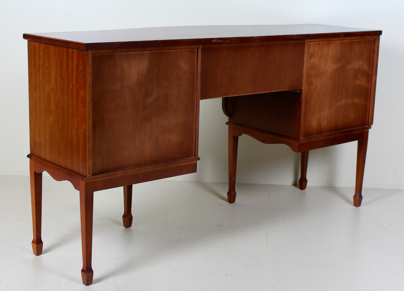 Cuban vintage buffet mahogany credence marquetry inlaid with beautiful quality