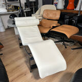 Chaise longue LC4 édition Cassina état proche du neuf