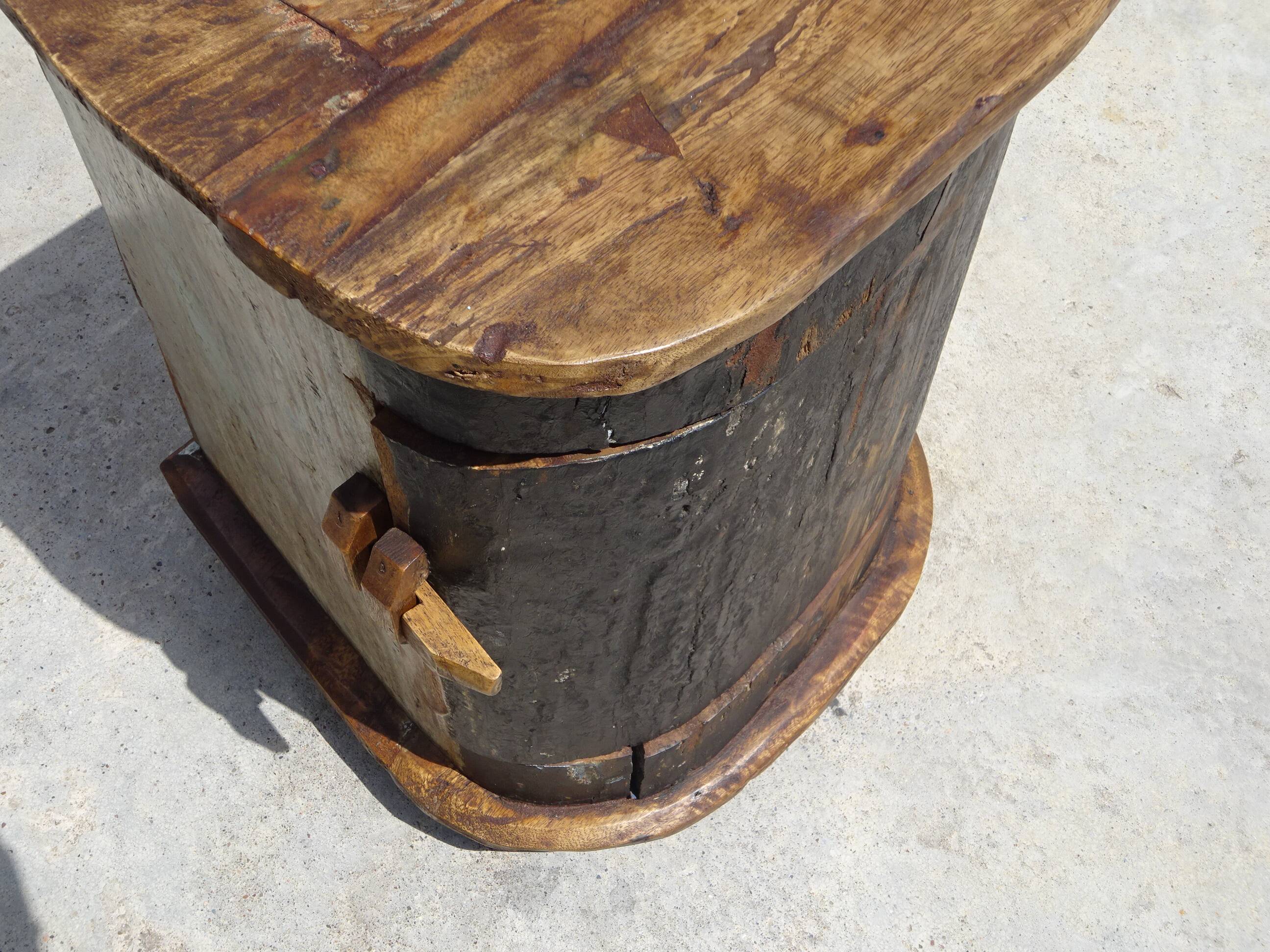 Small buffet in solid teak