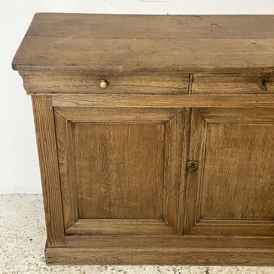 Buffet ancien chêne massif