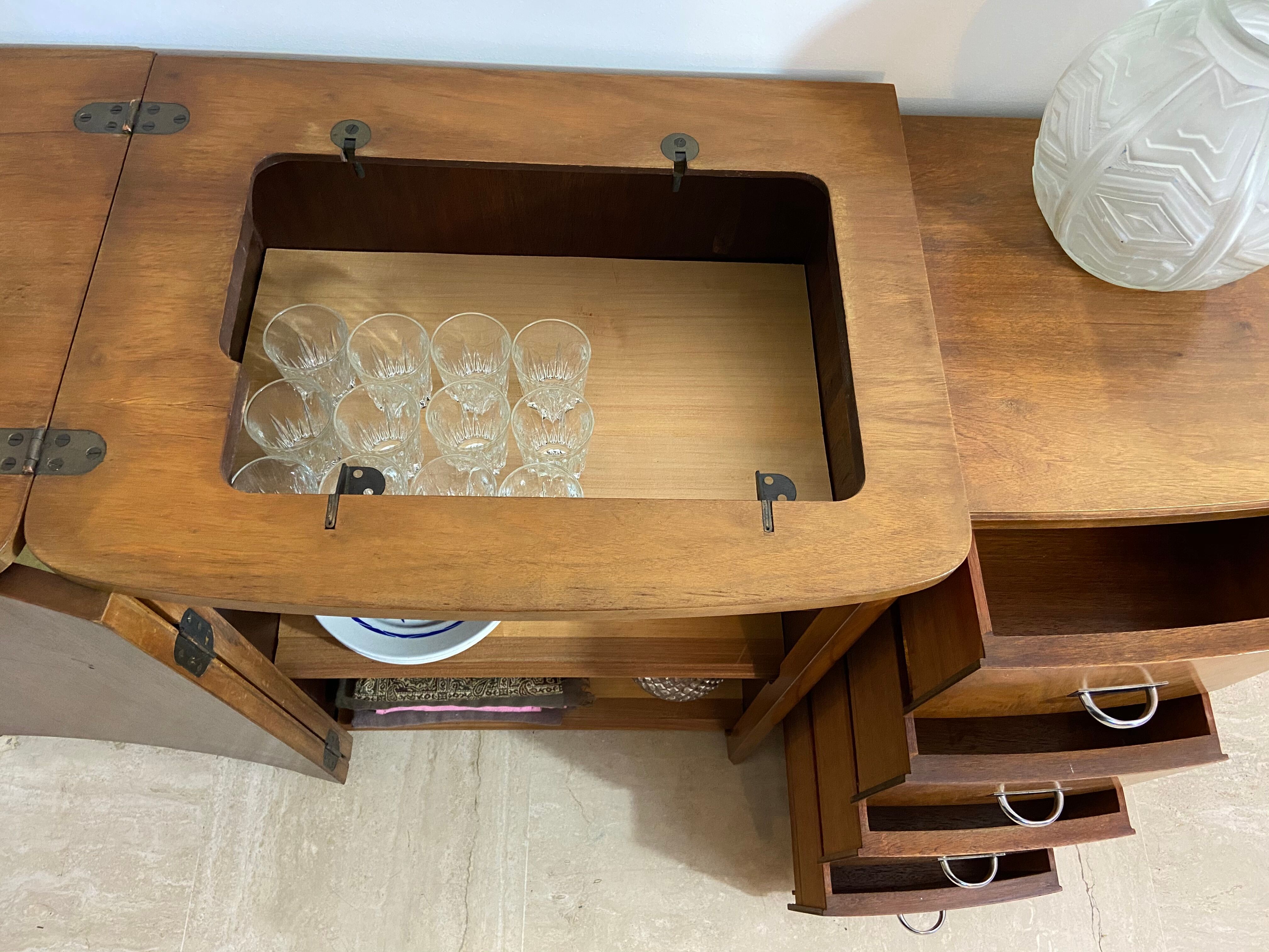 Art deco dresser, 30s