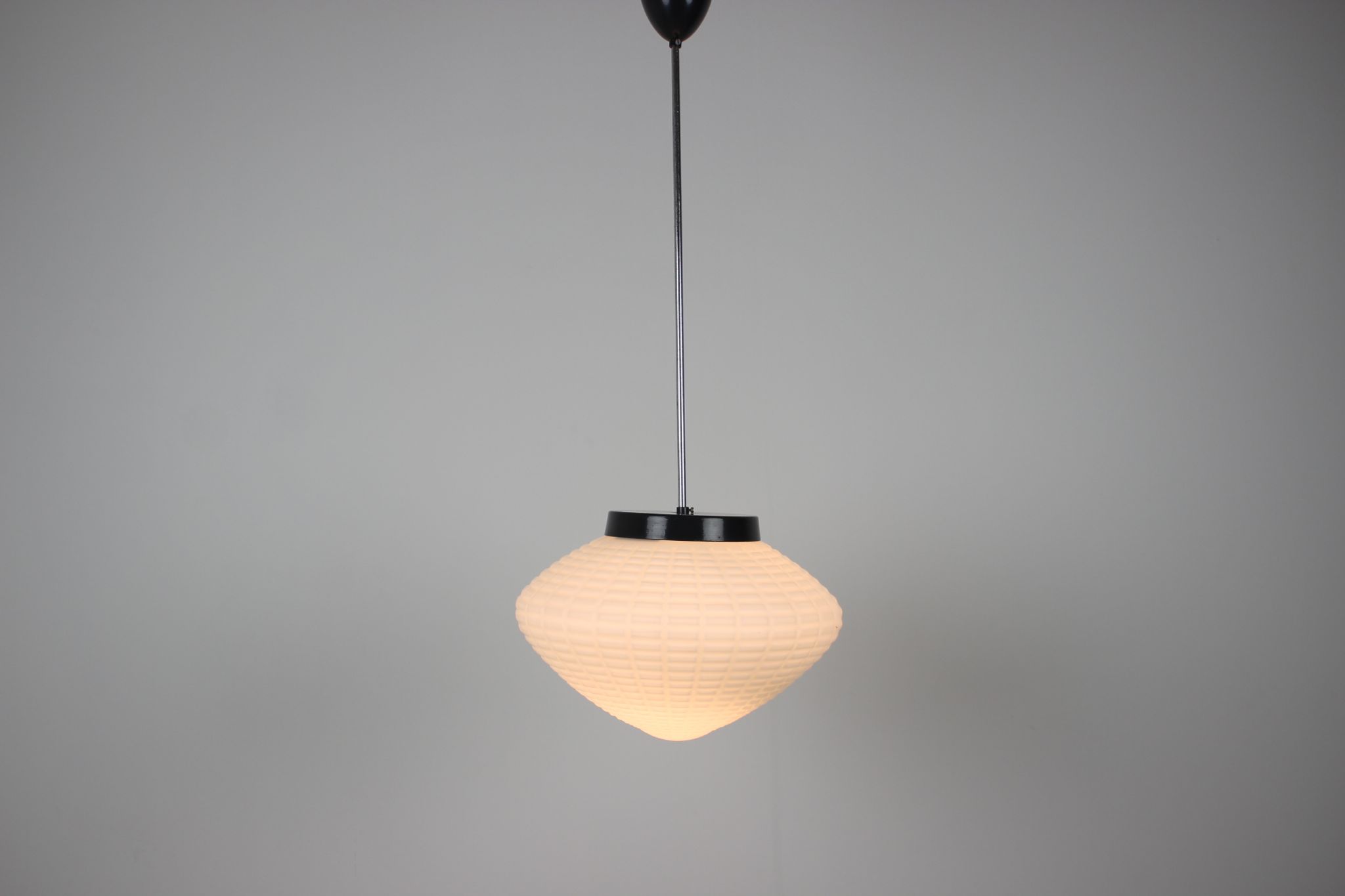 Mid-century hanging lamp, 1970