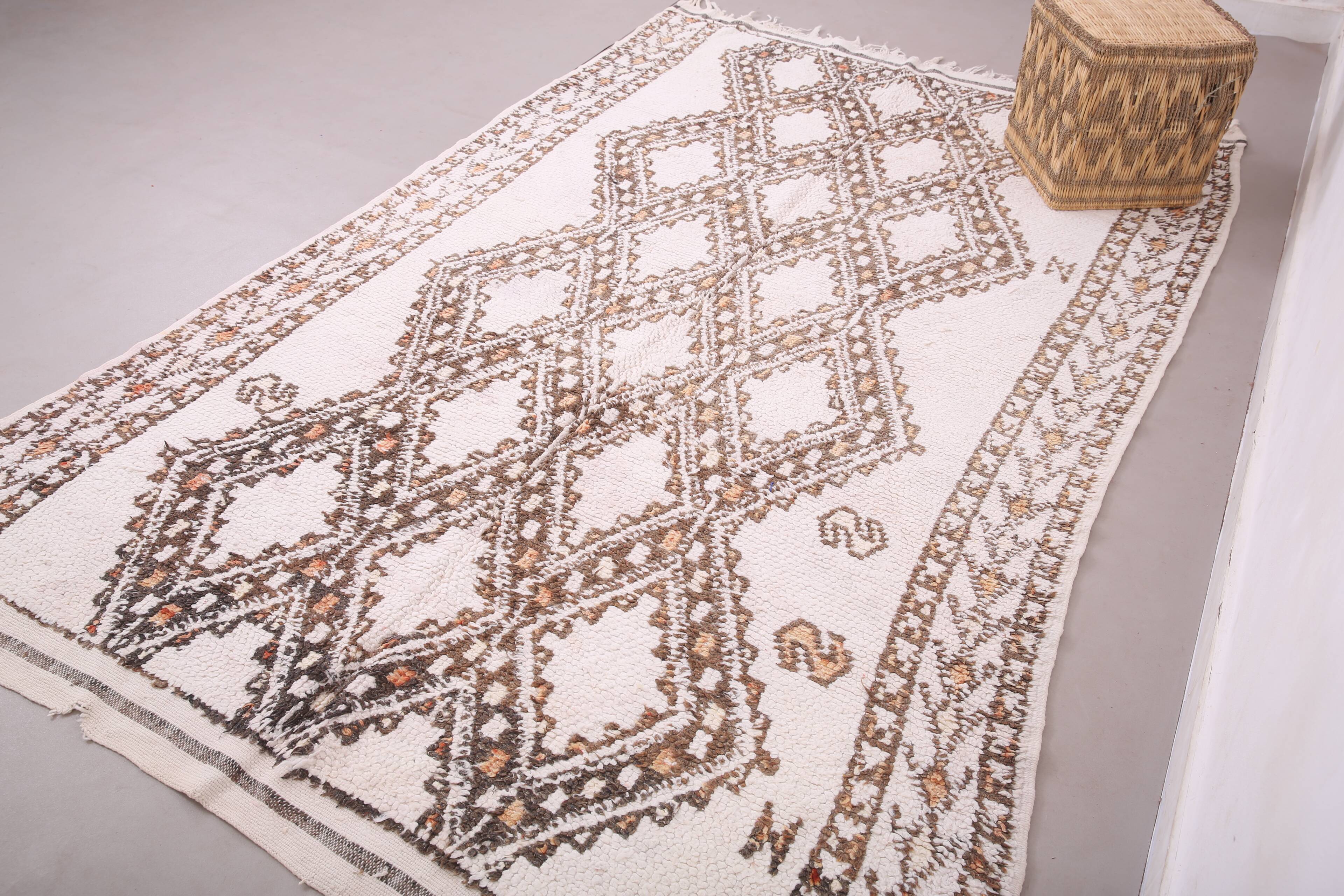 Vintage Moroccan Rug 177 x 269 cm - Berber Wool Rug - Beni Ourain Rug