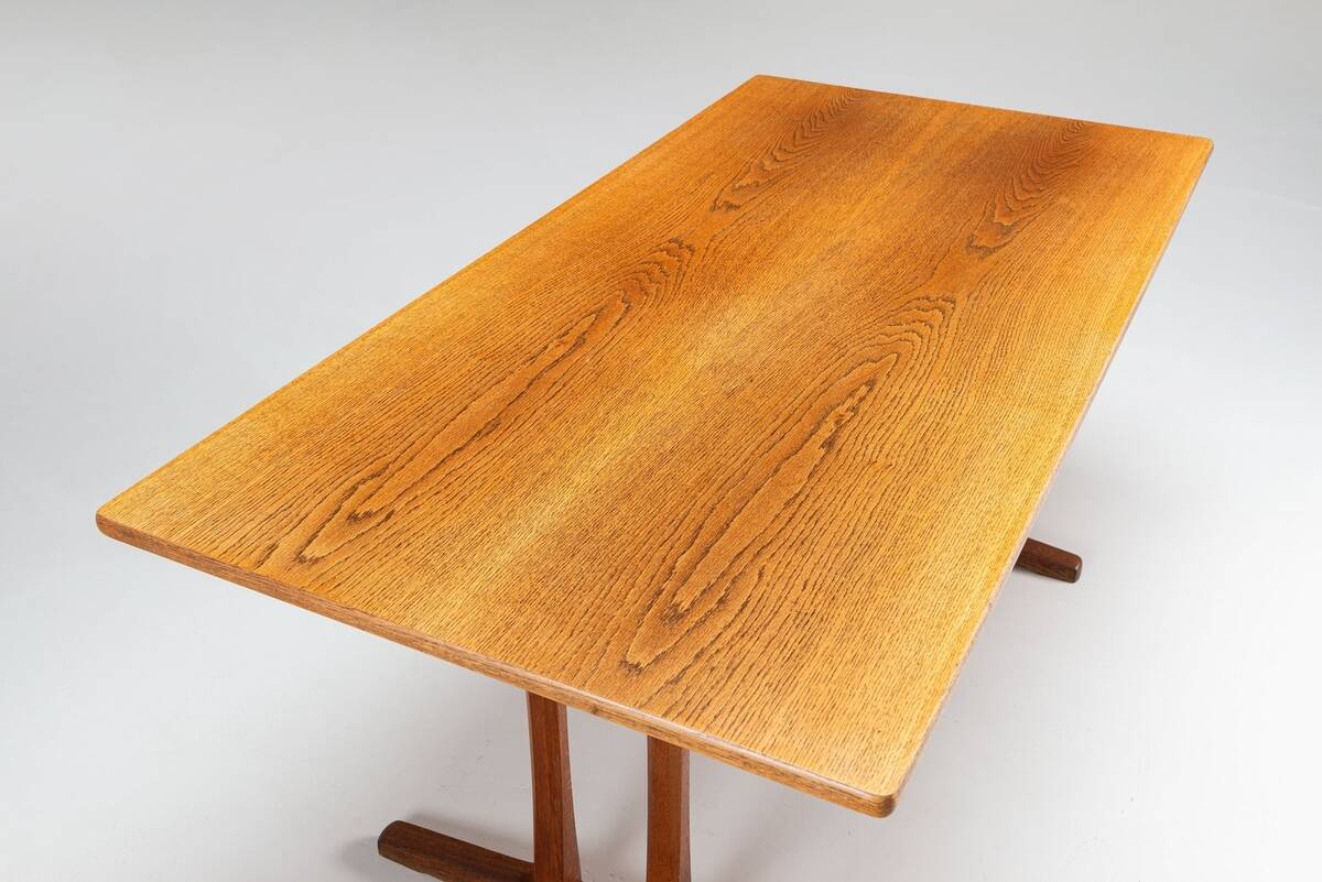 Borge Mogensen C18 Shaker dining table in oak, FDB Mobler, Denmark, 1947