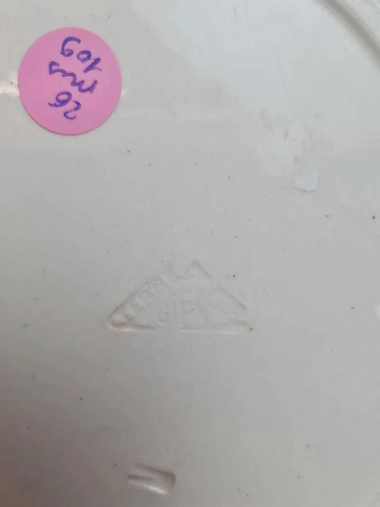 Antique plate Gien 19th century – Grand Dépôt E. Bourgeois Paris – Ironstone