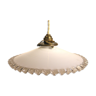 Opaline suspension