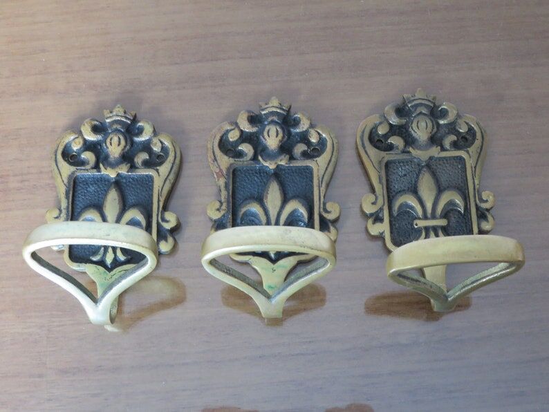 4 old wall hooks coat rack in bronze "fleur de lys" art deco years 20 30