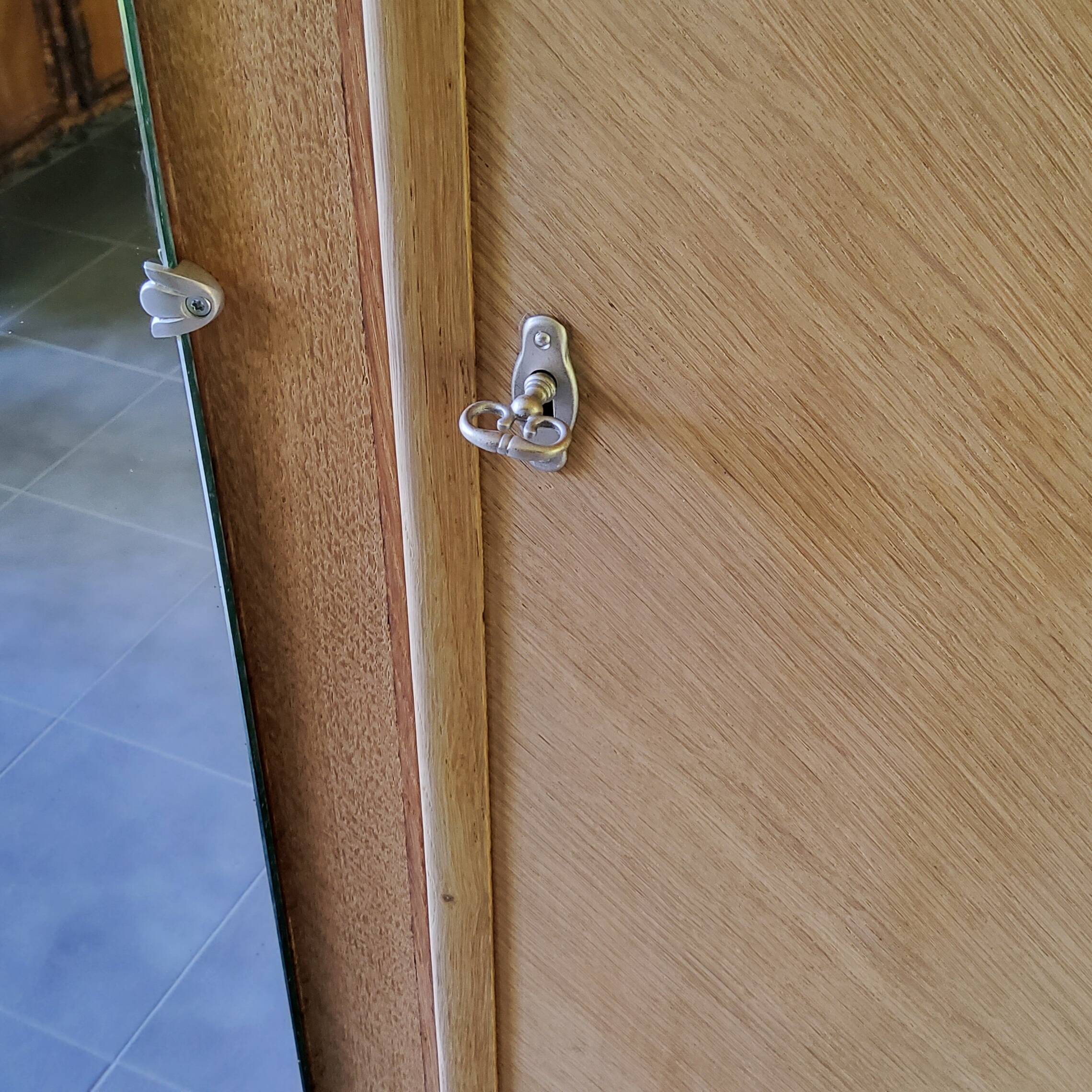 Armoire années 50 rénovée
