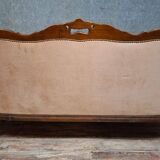 Carved walnut canapé – Louis XV style – 20th century