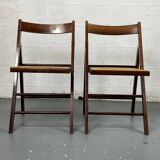 Lot folding chairs in canning