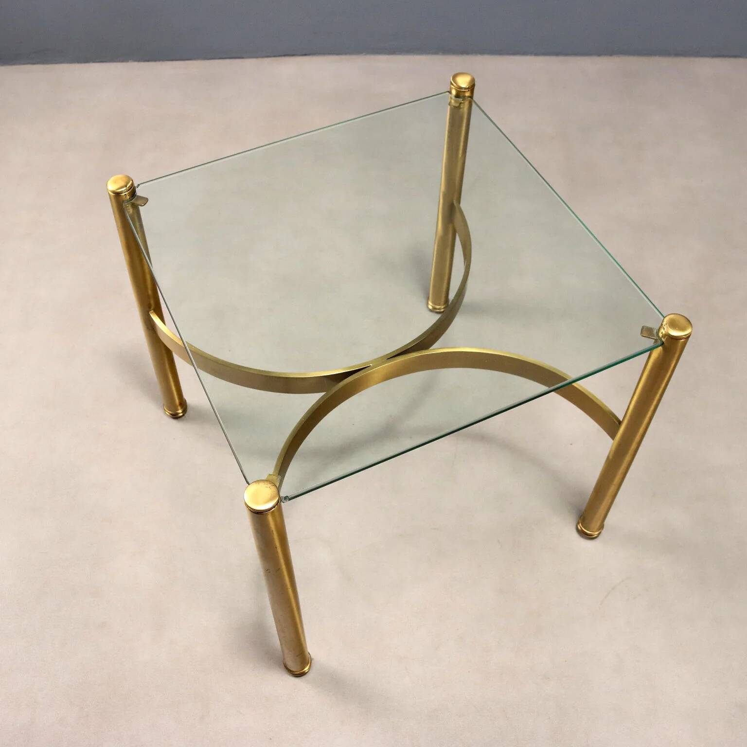 Vintage coffee table in brass and glass, Italian design, 1970s.