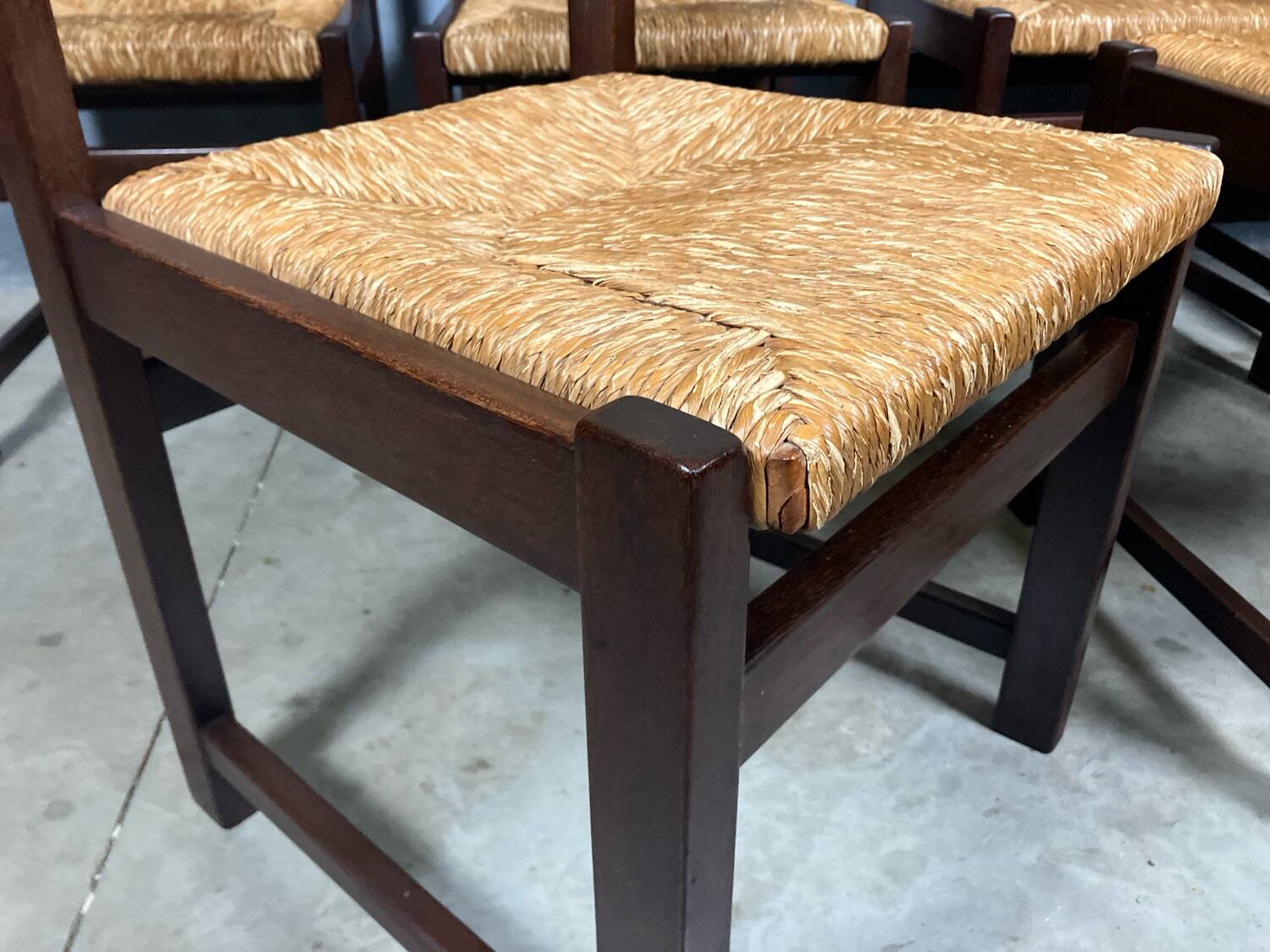 6 wooden vintage chairs dark wood rush