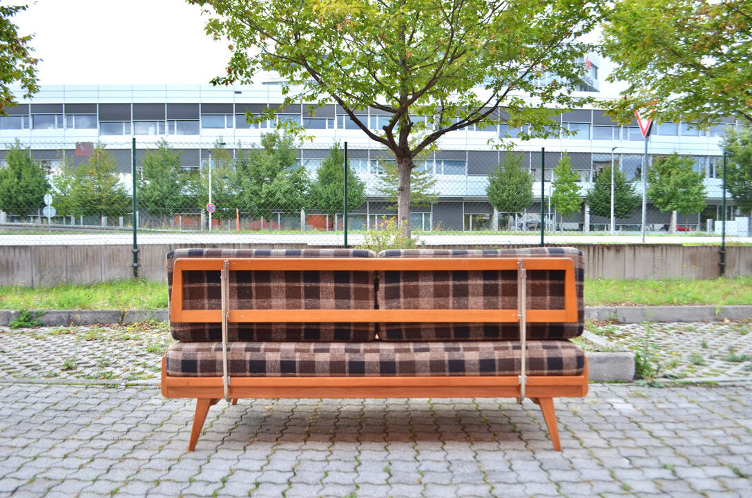 Mid Century Wilhelm Knoll Antimott Daybed Sofa