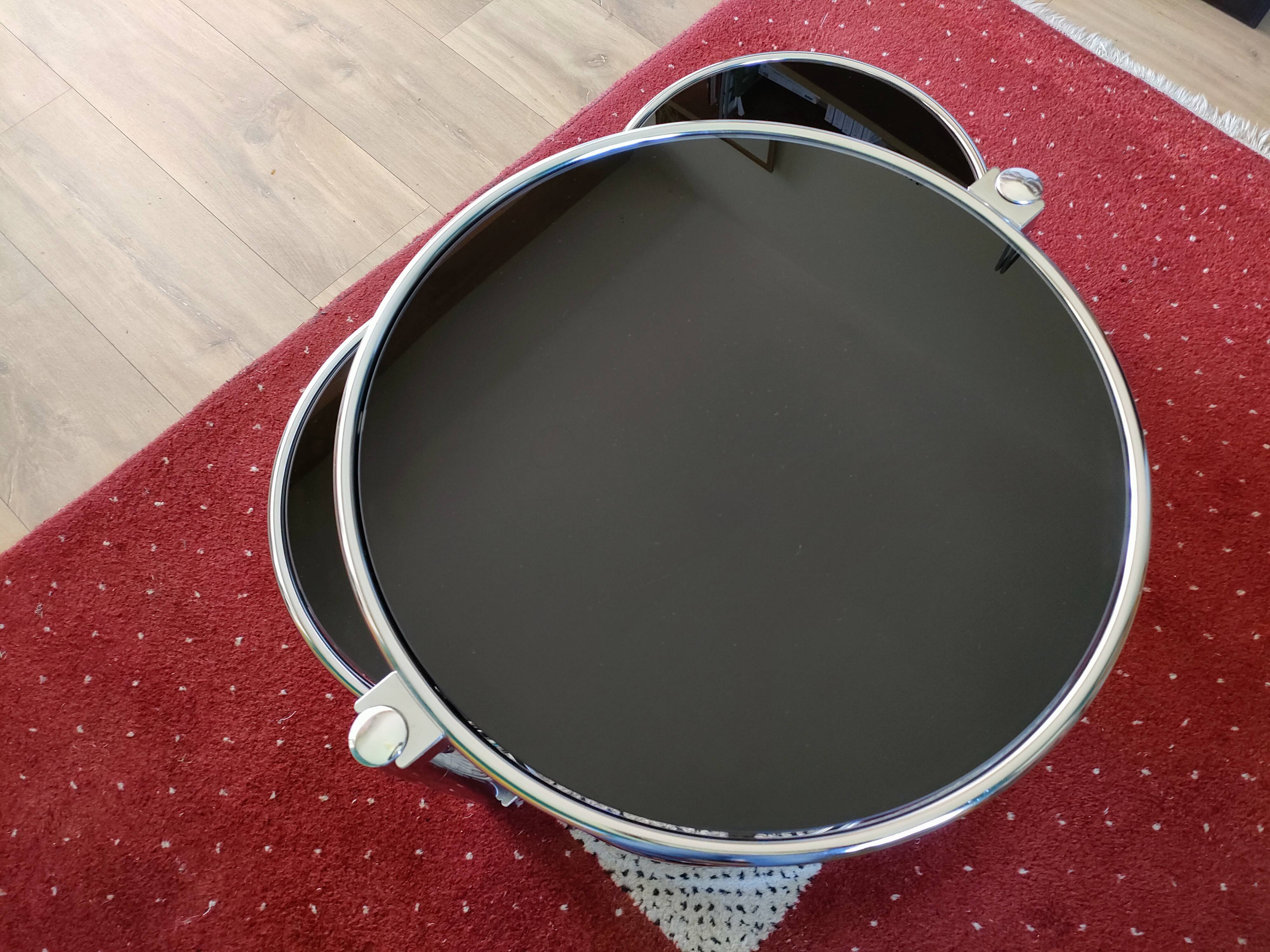 Round coffee table glass and chrome