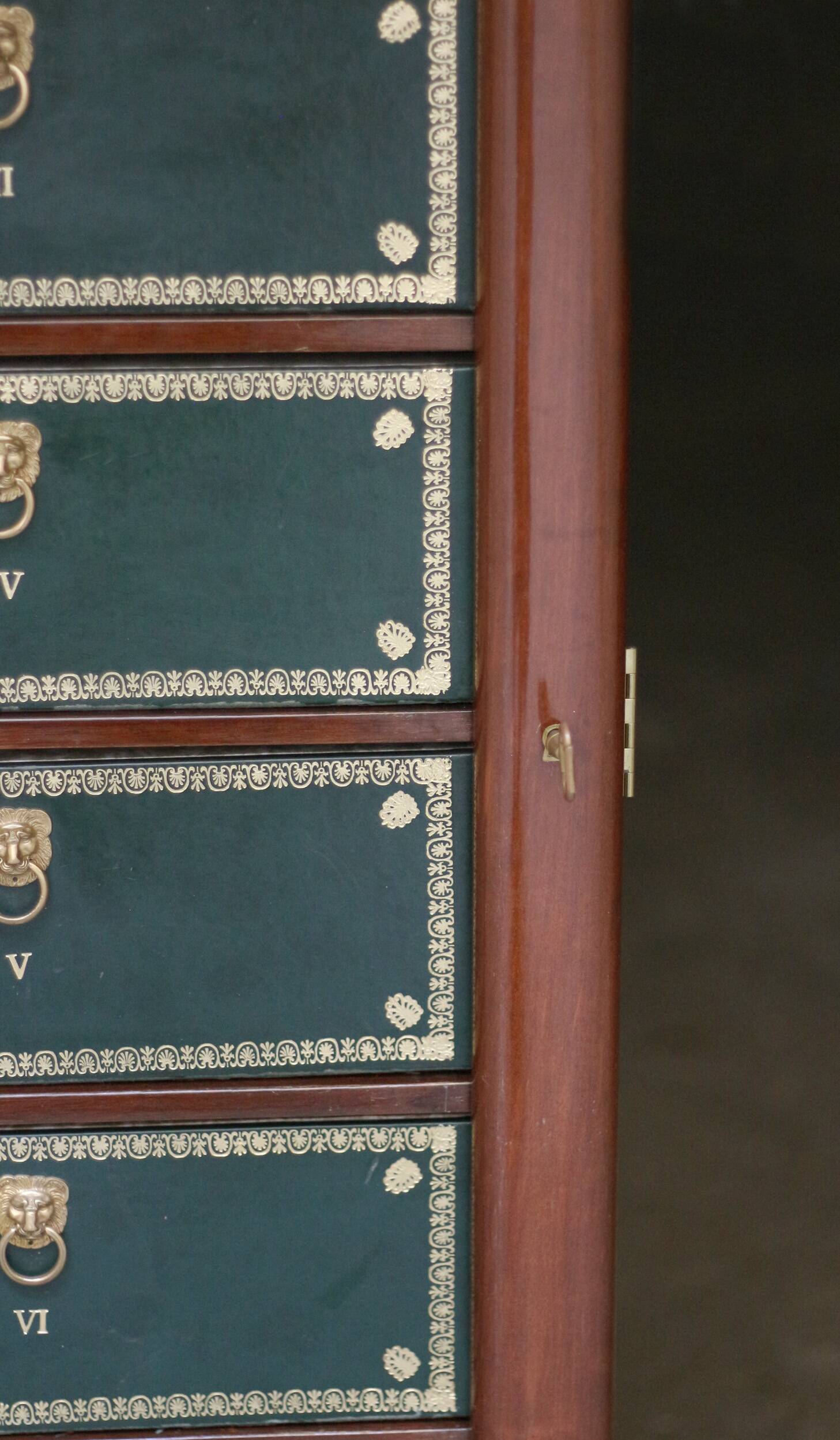 Elegant notary's cardboard box in mahogany, early 20th century.