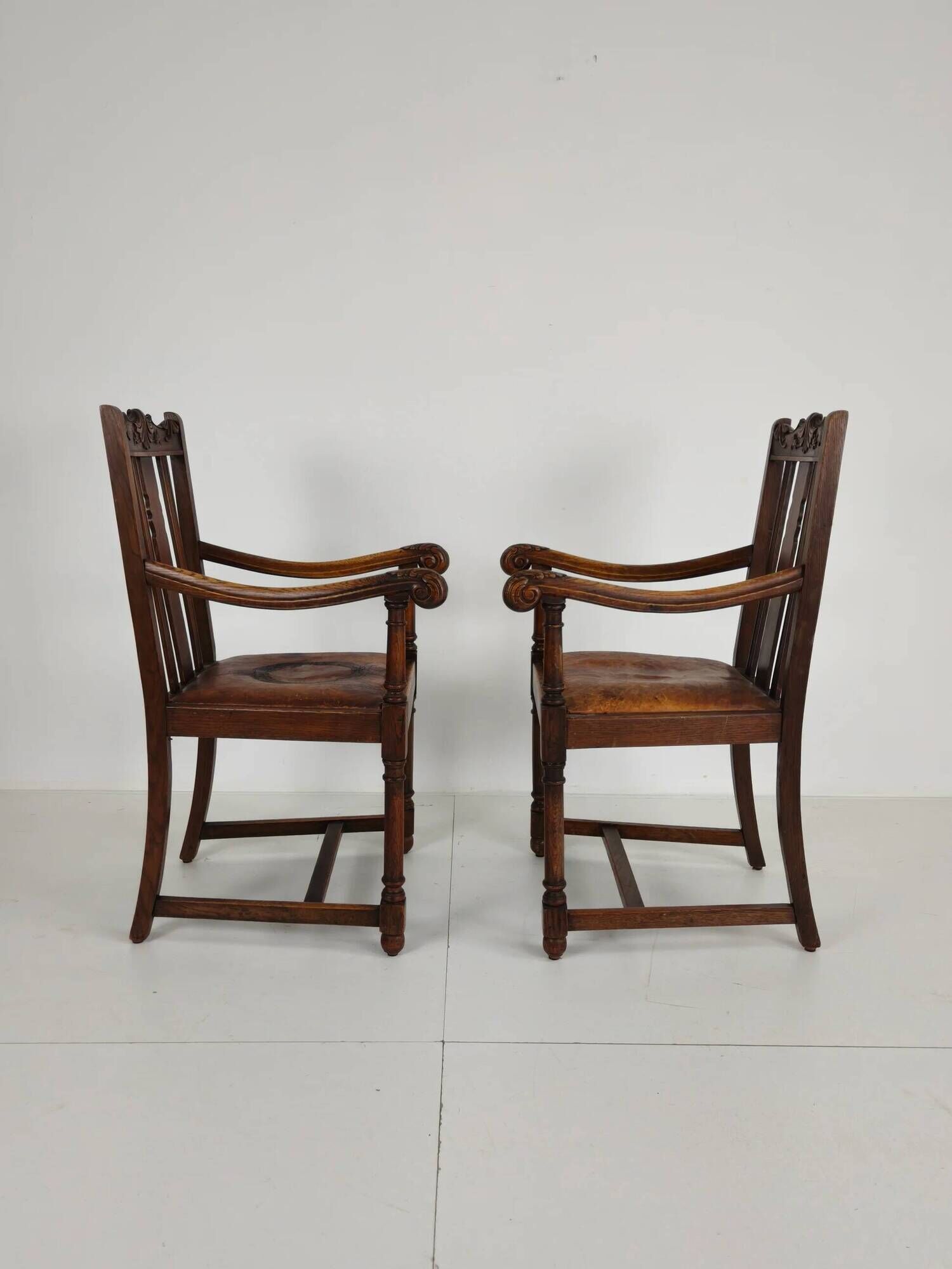 Paire de fauteuils en chêne F. Parker & Son – XIXe siècle anglais