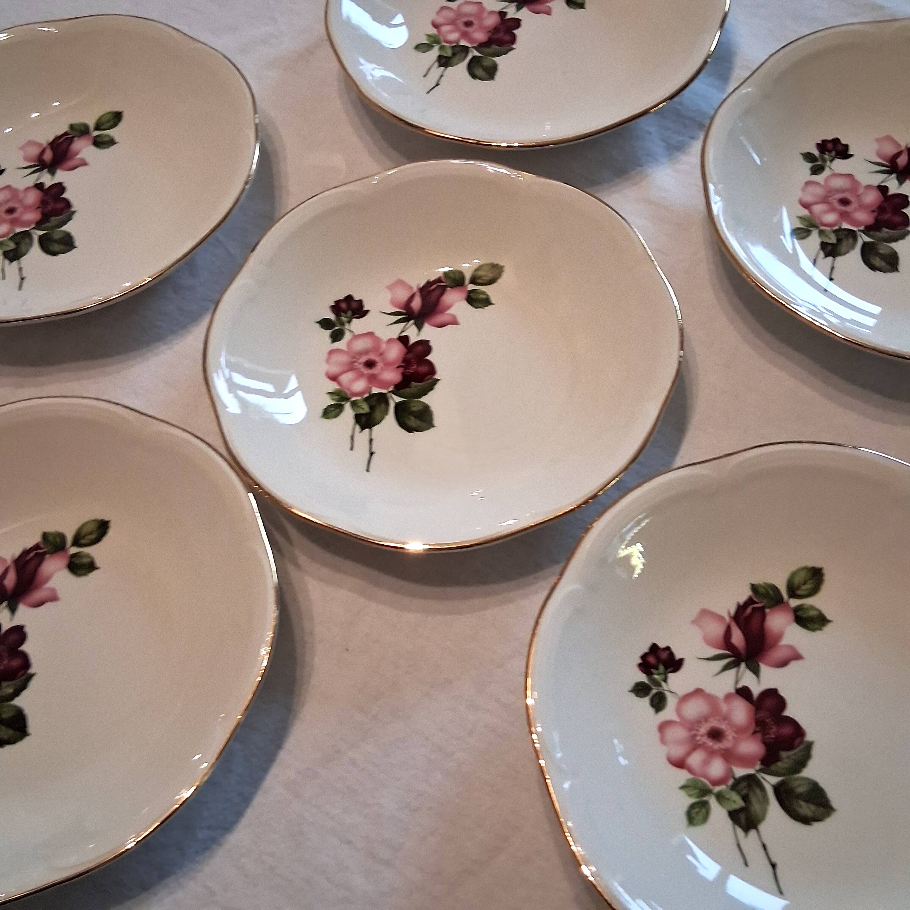 6 deep plates from Gien model "Chinon" in very good condition.