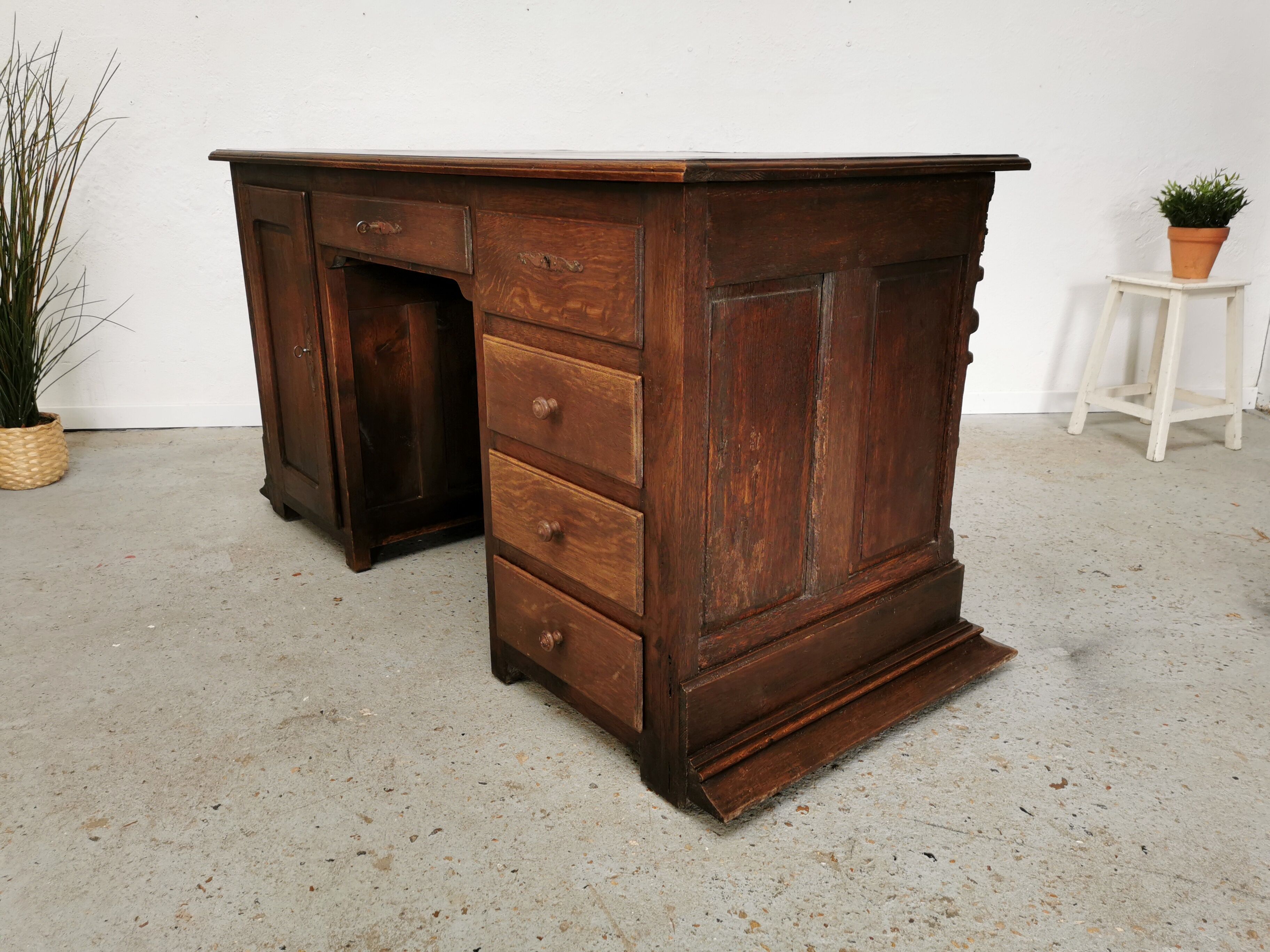 Oak office counter