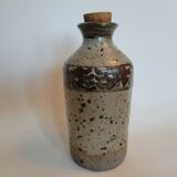 Bouteille carafe en céramique grès signé