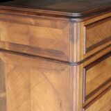 Magnificent 19th century secretary in walnut veneer.