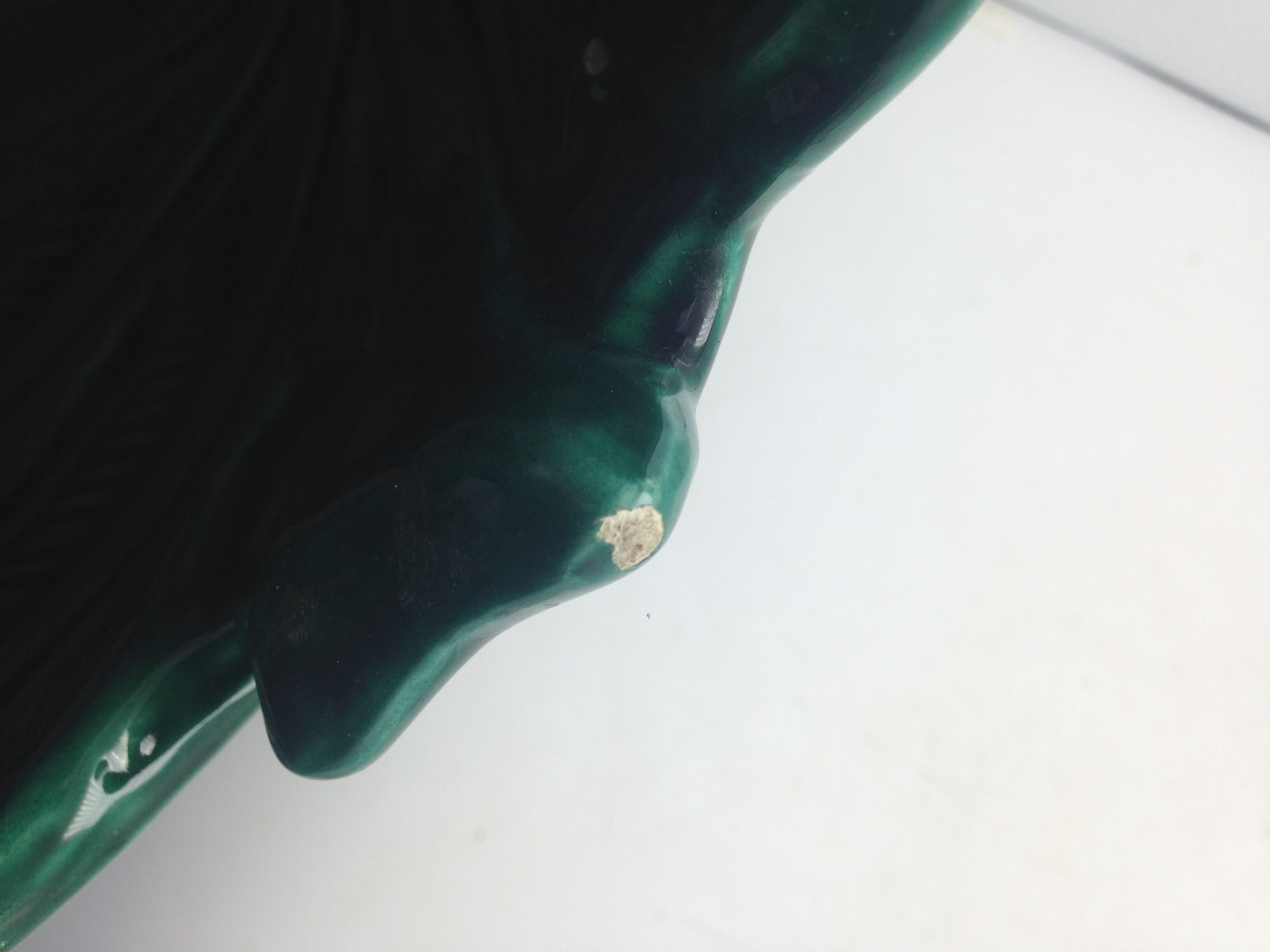 old fruit cup in The faience of Vallauris