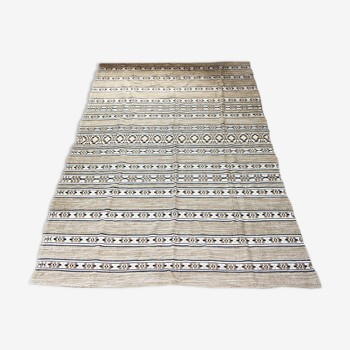 Tapis ethnique en laine 256 x 174cm