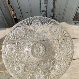 Presentation dish in cut crystal