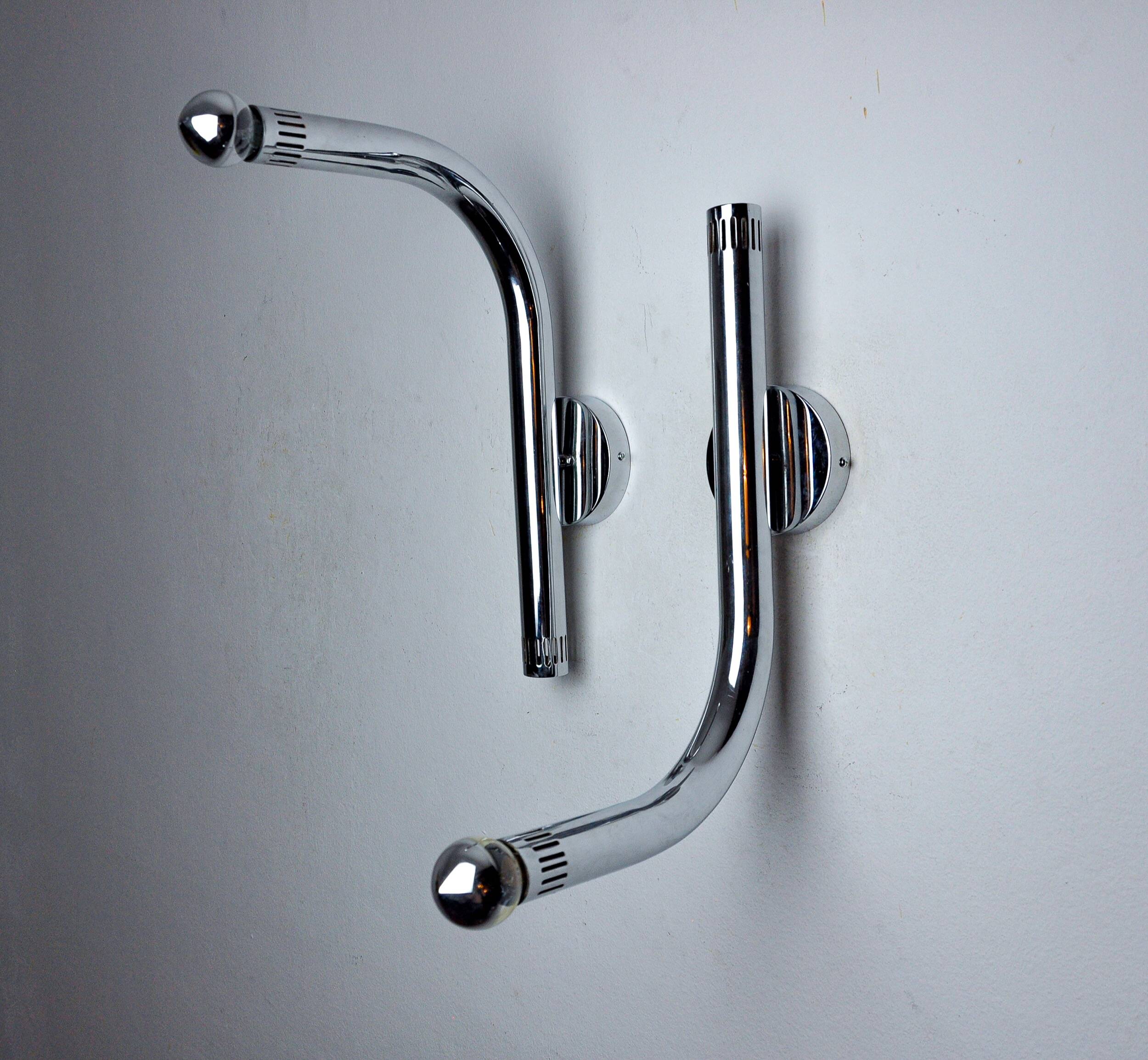 Pair of space-age tubular wall lights, chrome-plated metal, Italy, 1970