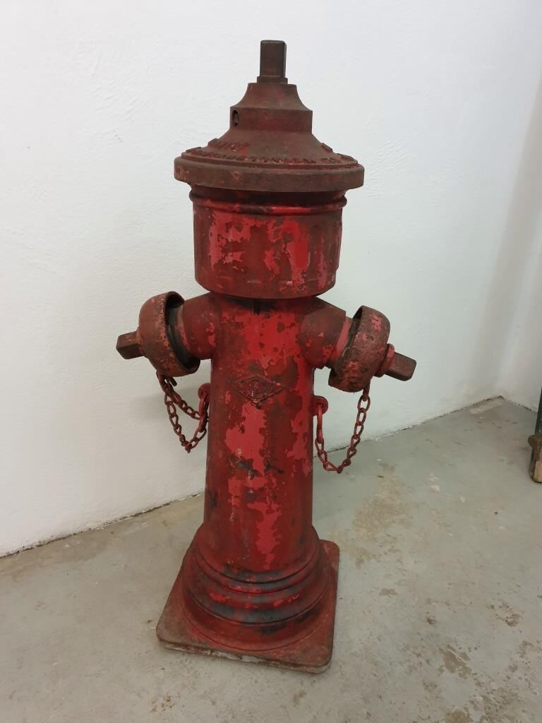 Fire hydrant