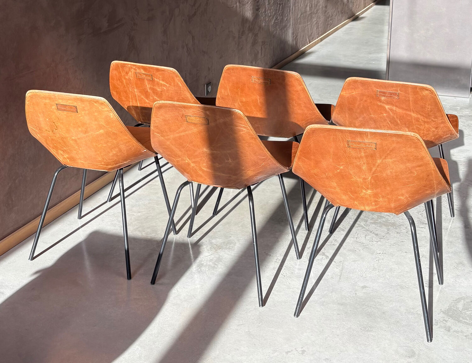 6 chaises « Tonneau » de Pierre Gariche