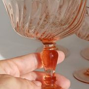 Champagne coupe, pink, rosaline.