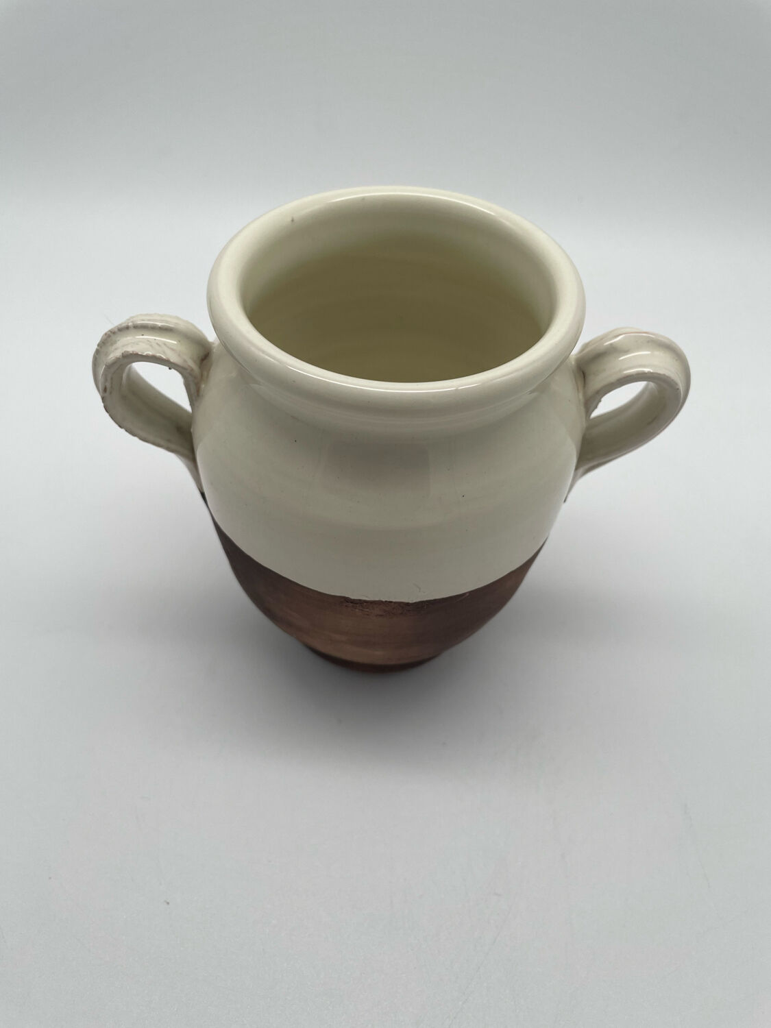 Grease pot, candied in glazed white terracotta
