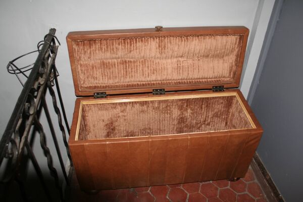 Malle, banc coffre en cuir marron