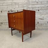 Vintage small-sized chest of drawers
