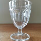 Suite de 8 verres à pied