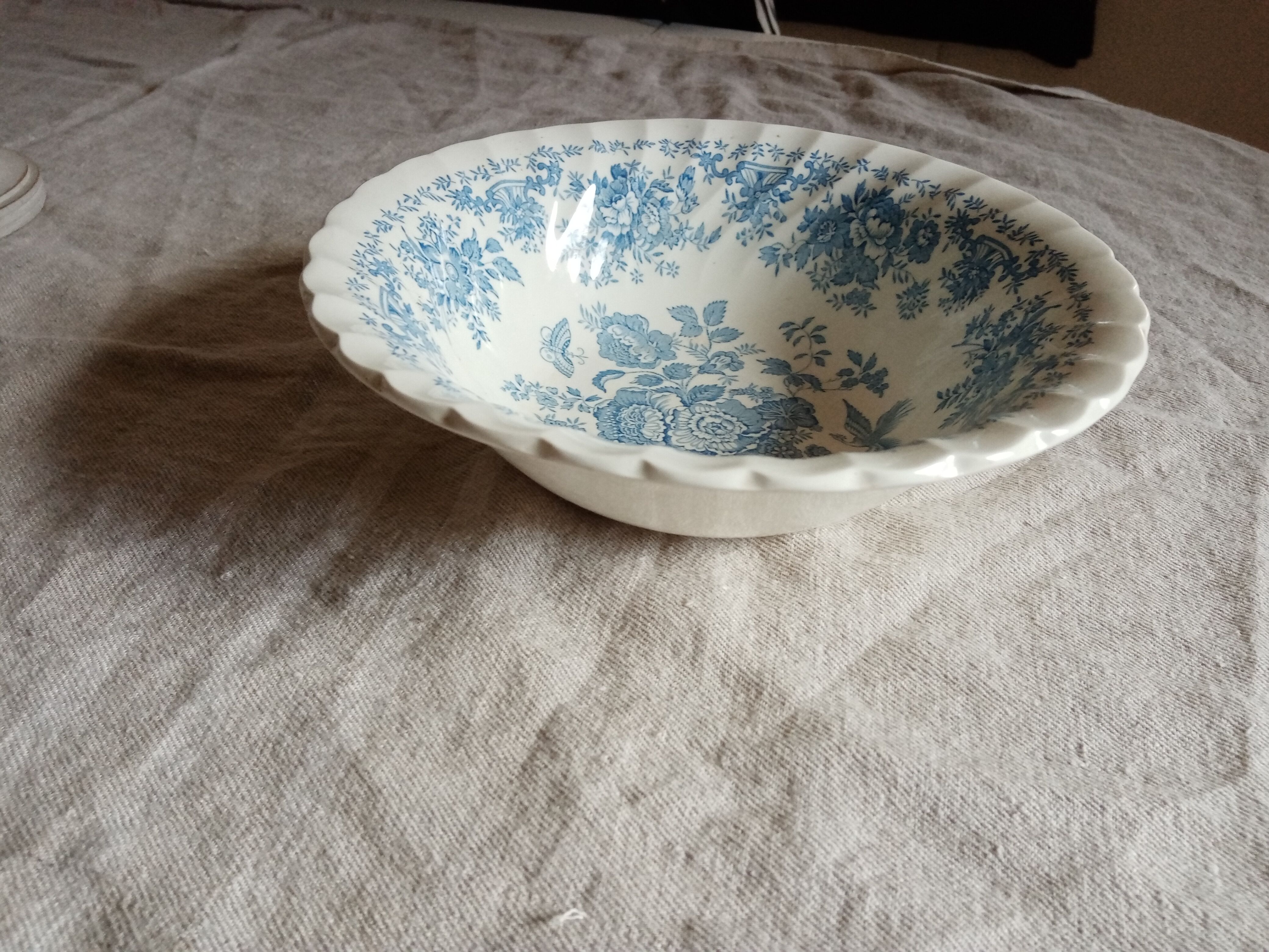 Hollow dish