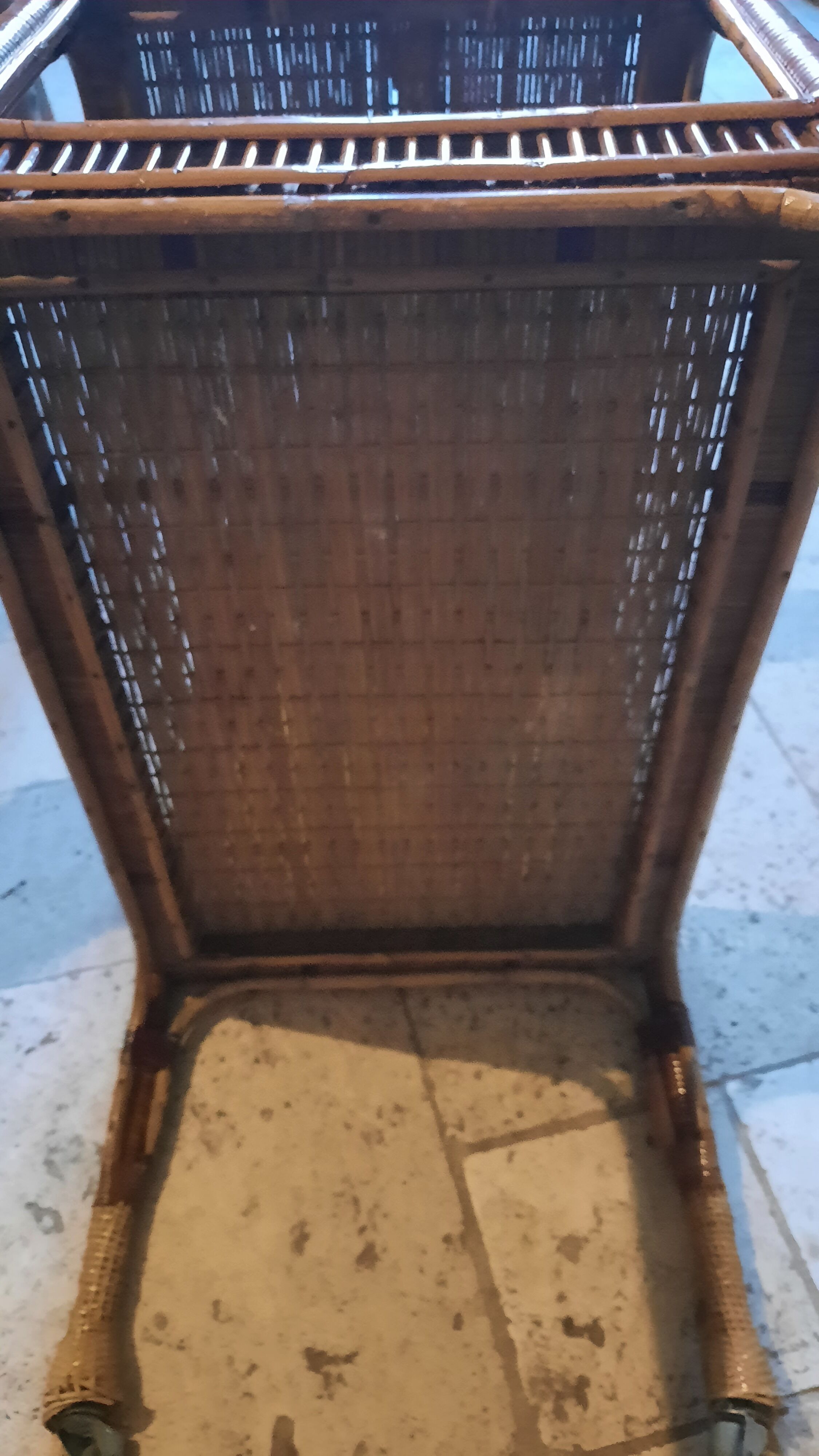 Wicker wheel service